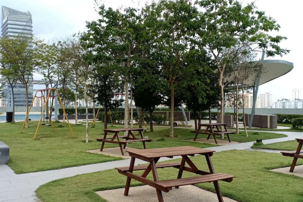 Manee Home Kota Damansara 瓜拉雪兰戈 外观 照片