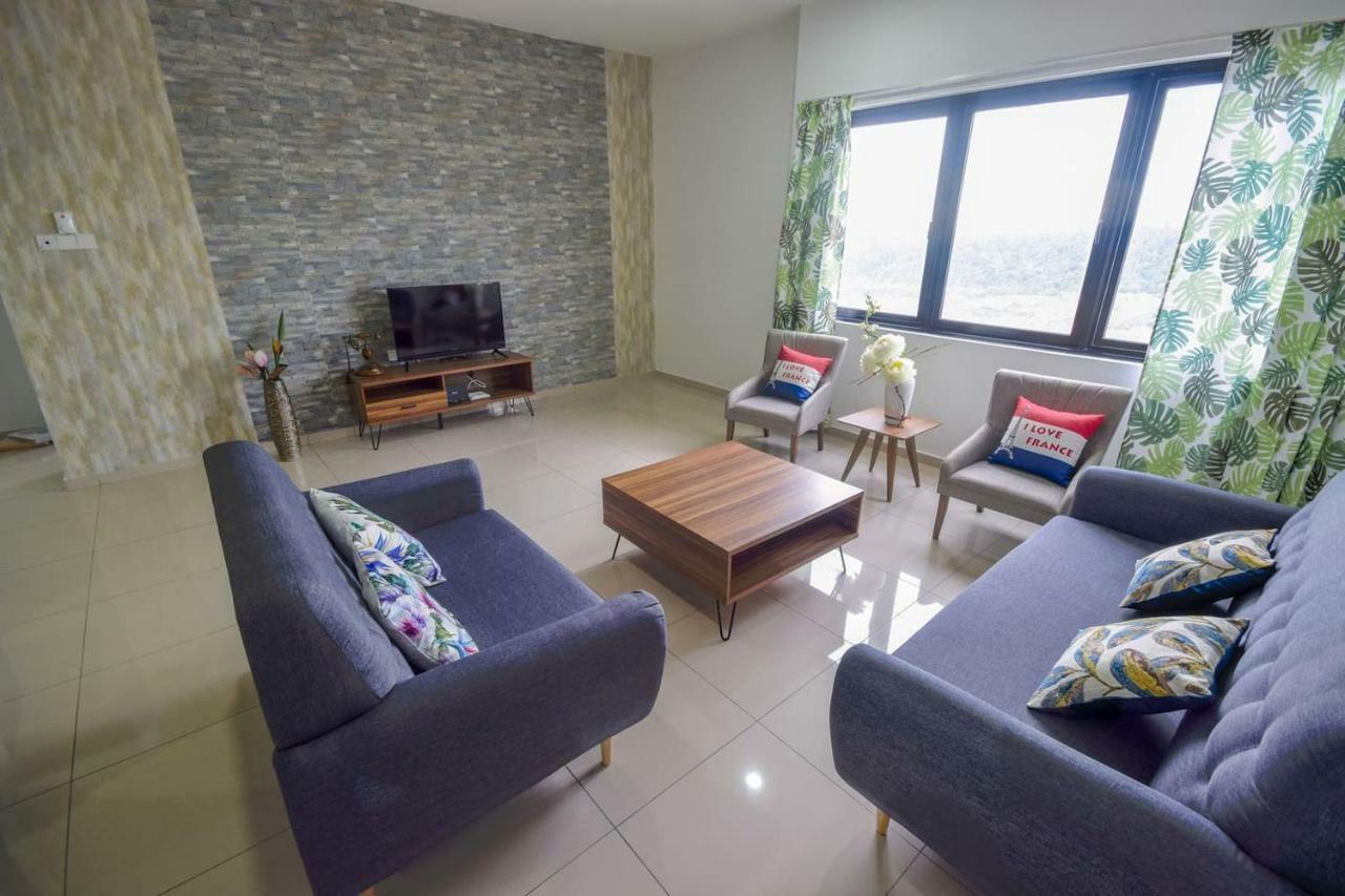 Manee Home Kota Damansara 瓜拉雪兰戈 外观 照片